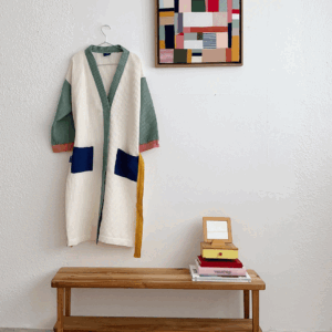 Albornoz blanco y verde